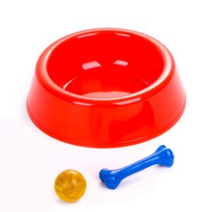 Kit perro grande (comedero ovejero – hueso plástico sabor vainilla grande – pelota plástico sabor vainilla grande)